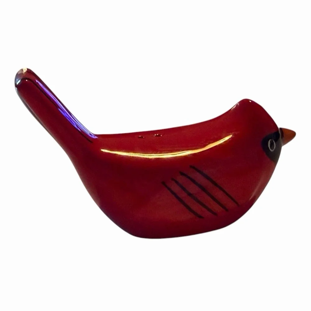 Cardinal Bird Salt & Pepper Shakers Red Ceramic Pair Cottage Farmhouse Decor